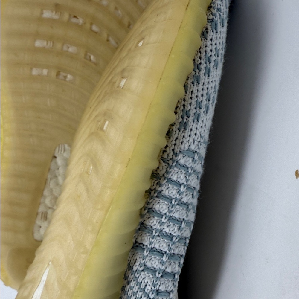 Yeezy Boost 350 V Cloud size 1 Youth - Picture 9 of 9